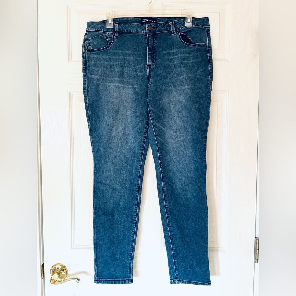 Miss Poured in Blue | Medium Wash Stretch | Skinny Jeans